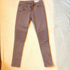 🚫Sold🚫 Light purple moto jeggings